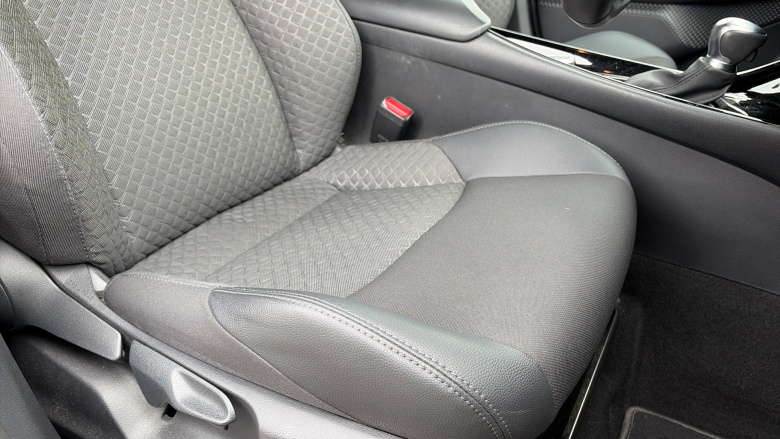 Toyota C-HR 1.8 Hybrid Design 5dr CVT Hybrid Hatchback